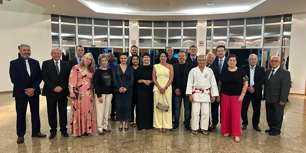 21 dos 23 homenageados pelas Câmara na Sessão Solene