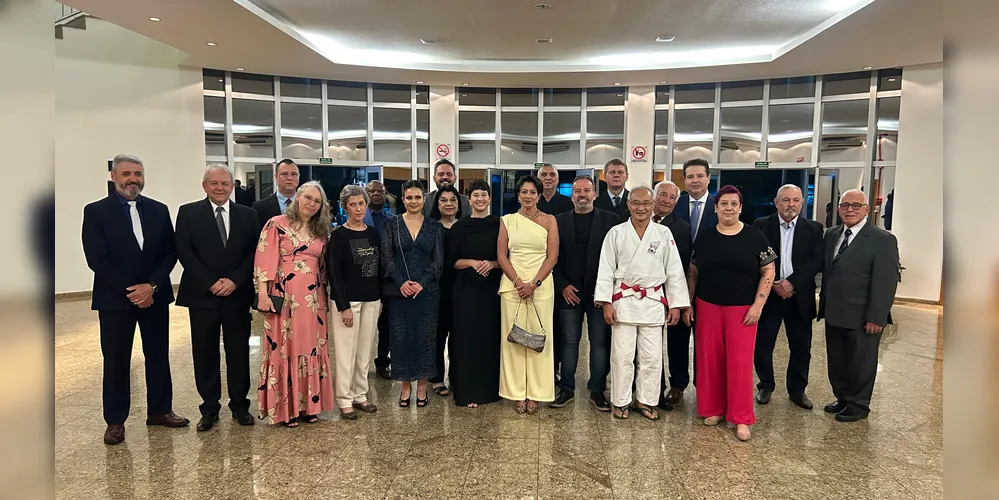 21 dos 23 homenageados pelas Câmara na Sessão Solene