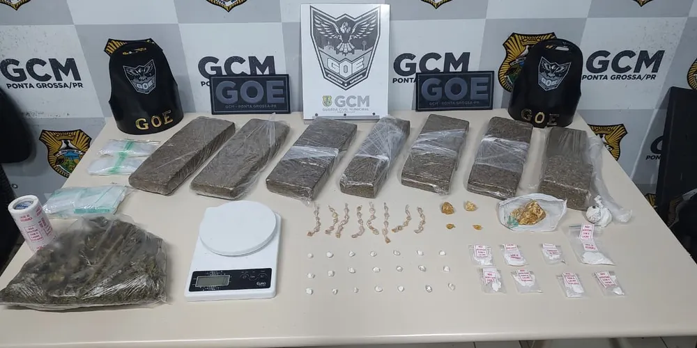 Detido e os objetos apreendidos foram encaminhados à 13ª Subdivisão Policial (SDP)