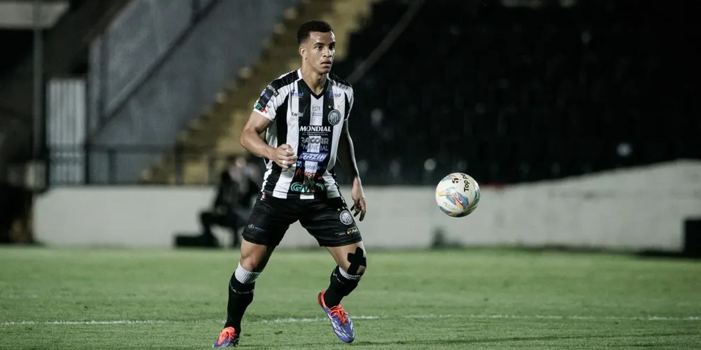 Ryan subiu para o profissional após boas atuações na Copinha