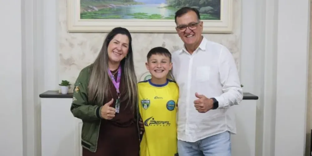 Secretária de Esportes e Recreação Orientada, Maxsuelly da Silva Lipke, Pedro Mizerski e prefeito Rildo Leonardi