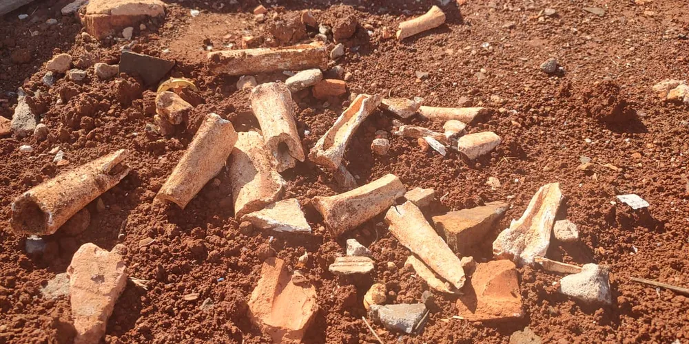 Ossada foi encontrada na Vila Estrela, na tarde desta quarta-feira (24)