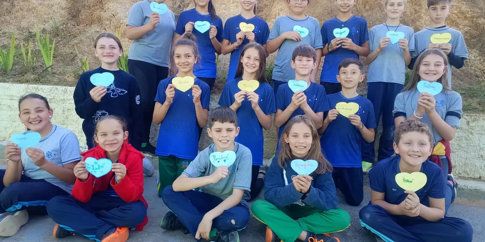 O trabalho envolveu diversas propostas como reflexões, rodas de conversa e a realização de sugestões de atividades da videoaula