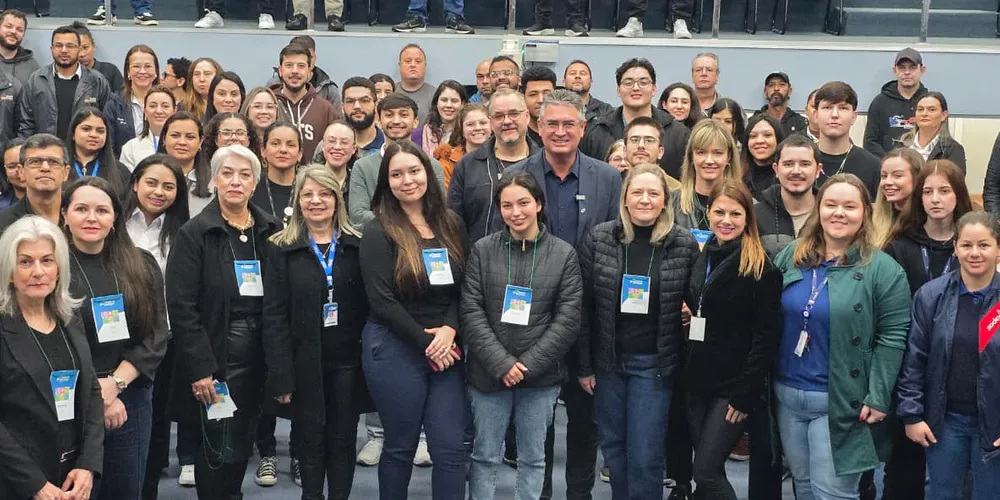 A programação reuniu autoridades, empresários e representantes de entidades sociais