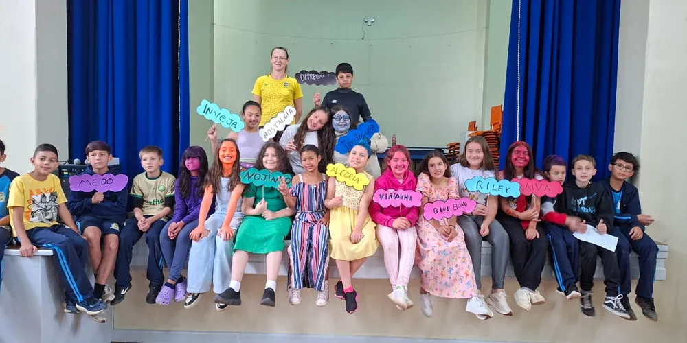 A apresentação da turma recebeu muitos elogios de colegas, familiares e profissionais que assistiram e ficaram tocados pelo tema