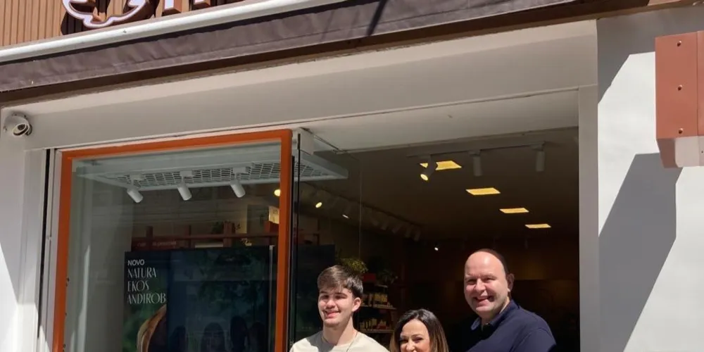 Thyago Fernandes, Niceli Fernandes e Flavyanno Fernandes