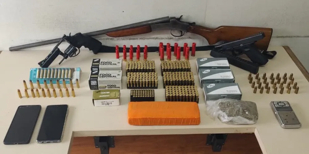 Material foi apreendido pelas autoridades