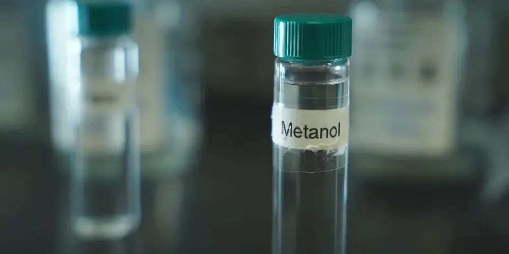 Ministério da Saúde já registrou dezenas de casos suspeitos de intoxicações por metanol no Brasil