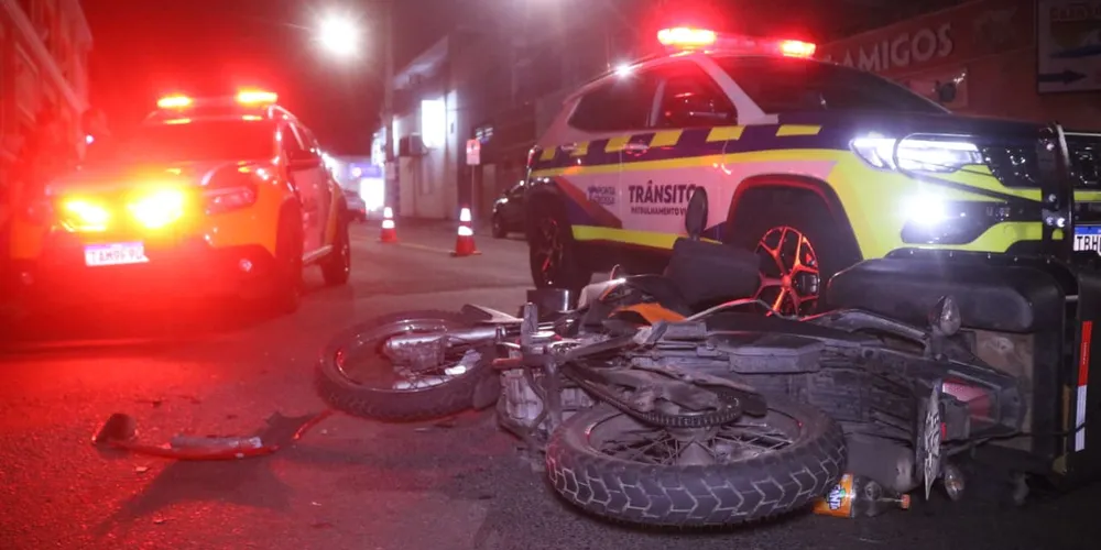 A colisão foi registrada no cruzamento das ruas Aldo Vergani e Dom Pedro I