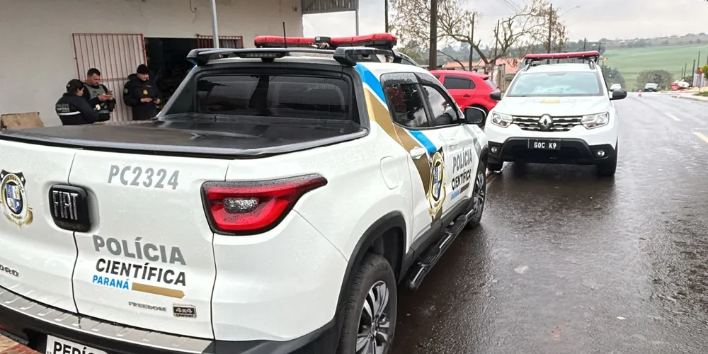 Policias fiscalizam estabelecimentos de Ponta Grossa