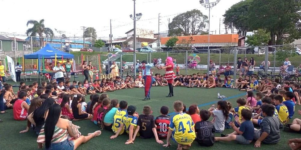 Festa do 'Dia das Crianças' na Vila 31 de Março recebeu mais de 300 crianças
