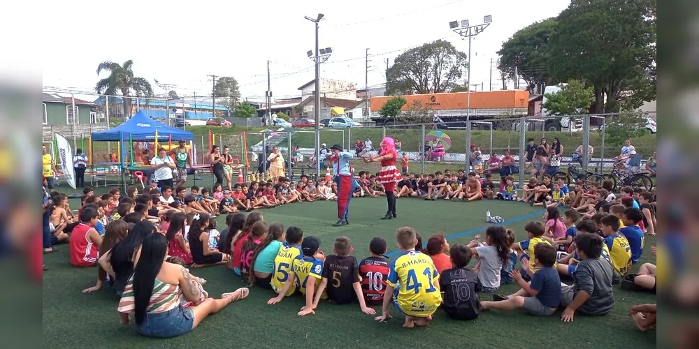 Festa do 'Dia das Crianças' na Vila 31 de Março recebeu mais de 300 crianças