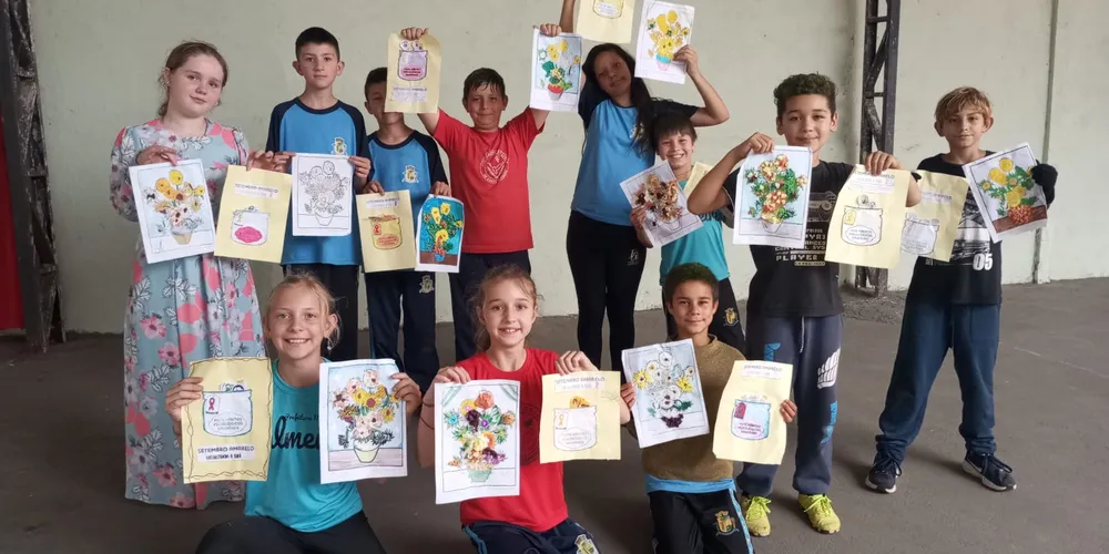 As atividades realizadas pela turma tiveram como intuito trabalhar questões ligadas ao Setembro Amarelo