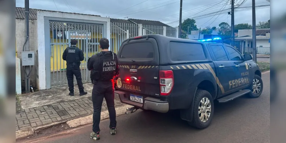 Os investigados poderão responder por associação criminosa, porte irregular de arma de fogo e descaminho