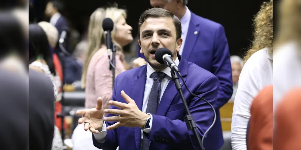 O deputado destacou que a MP havia sido enviada pelo Governo Federal como parte do esforço para equilibrar as contas públicas e financiar programas sociais