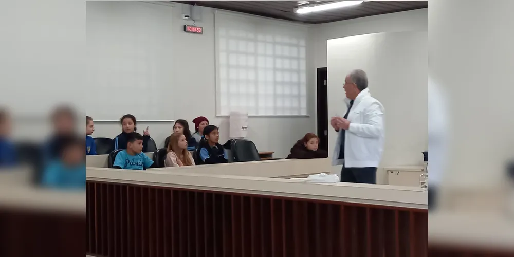 A visita possibilitou aos alunos compreender como funciona o dia a dia do Fórum