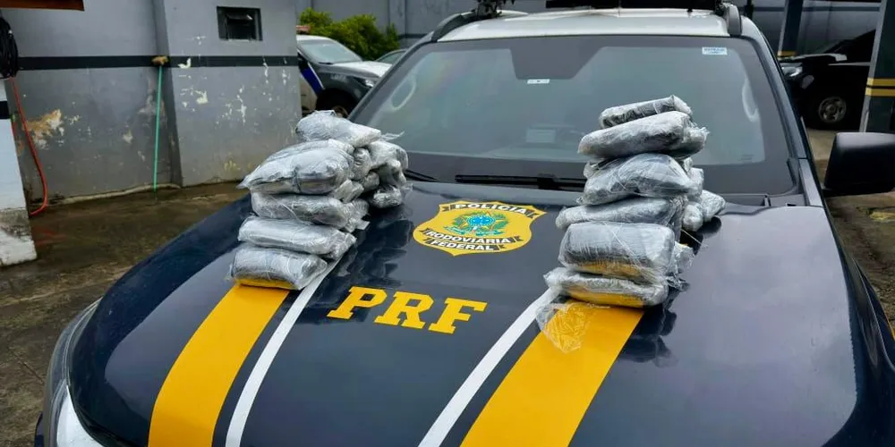 motorista foi preso e encaminhado, juntamente com o veículo e o entorpecente à Polícia Civil de Irati