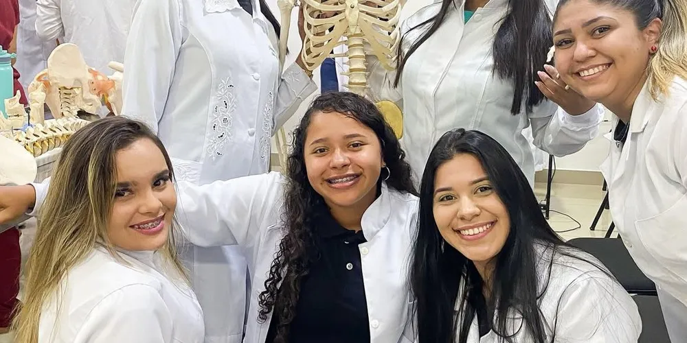 A Unigrande tem investido em estrutura moderna, recursos tecnológicos e parcerias com instituições de saúde