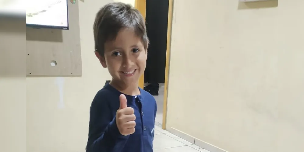 Menino está entubado há 16 dias e aguarda transferência para o tratamento adequado