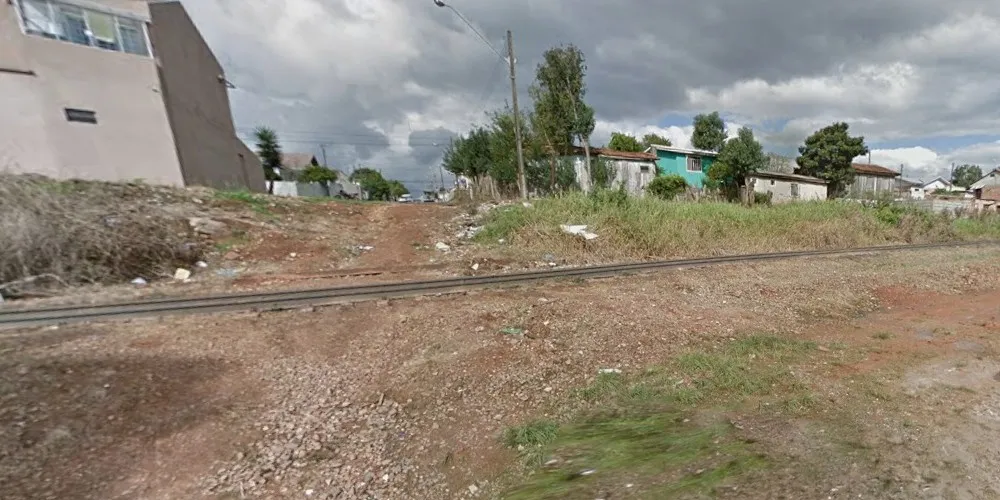 O acidente aconteceu entre a rua Abatia com a rua Alberto de Oliveira no bairro Nova Rússia