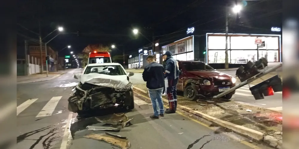 Veja o estado que ficou os dois veículos