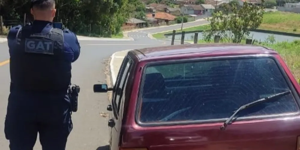 A equipe GAT recuperou o veículo furtado