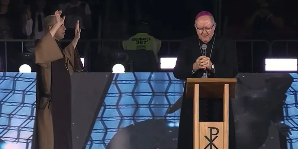 Em outubro do ano passado, o bispo declarou que o Brasil vivia uma ditadura