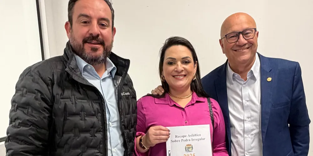 Lideranças municipais e estaduais estiveram reunidas para confirmar os investimentos para Carambeí