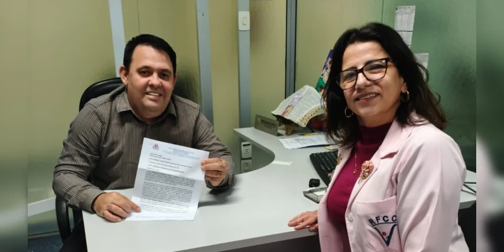 Ação ocorreu após sessão desta segunda-feira (20)