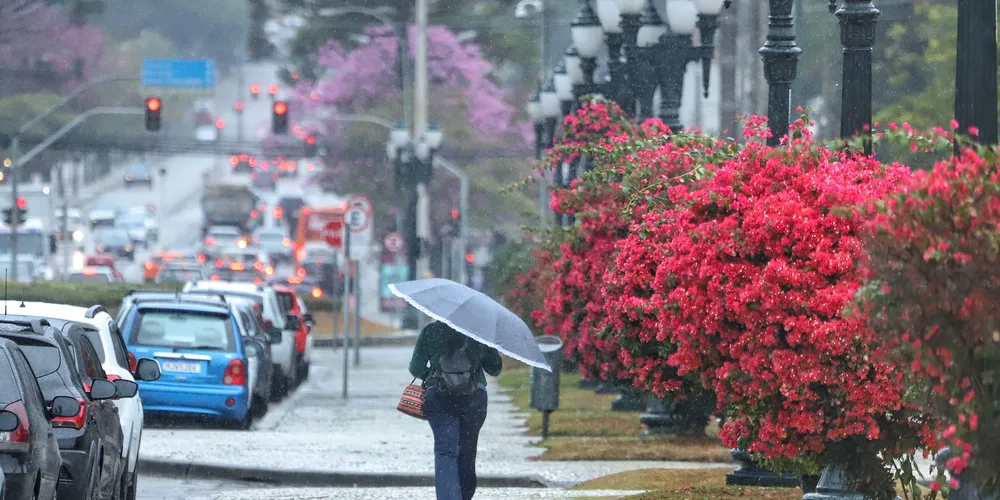 Previsão do Simepar é de que Oeste e Sudoeste tenham maiores volumes de chuva
