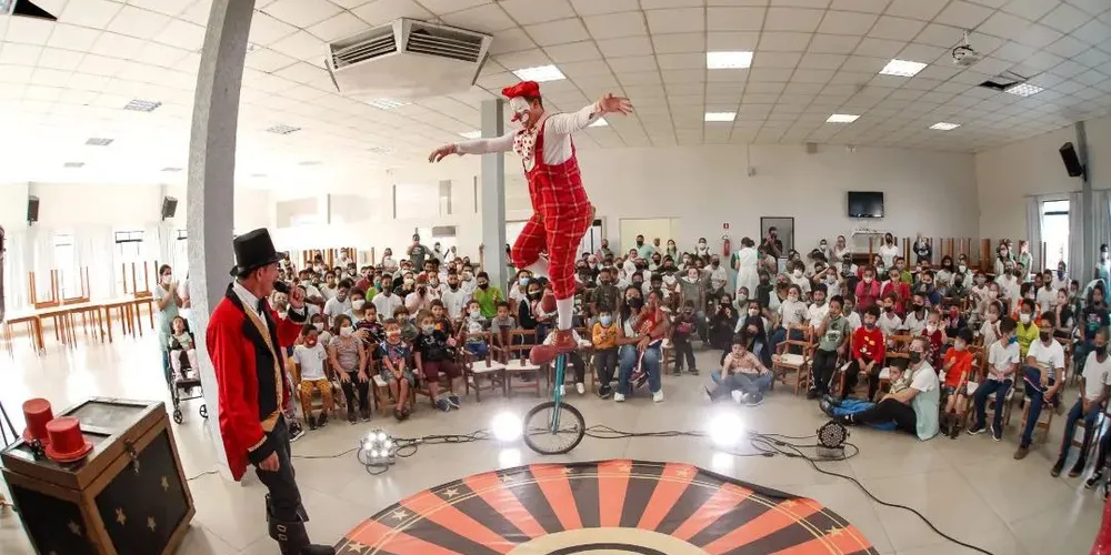 A turnê da Trupe do Palhaço Picolé passará por 11 municípios do Estado