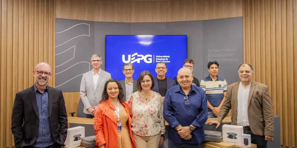 A entrega dos materias aconteceu na  quinta-feira (11) e contou com a participação de figuras improtantes