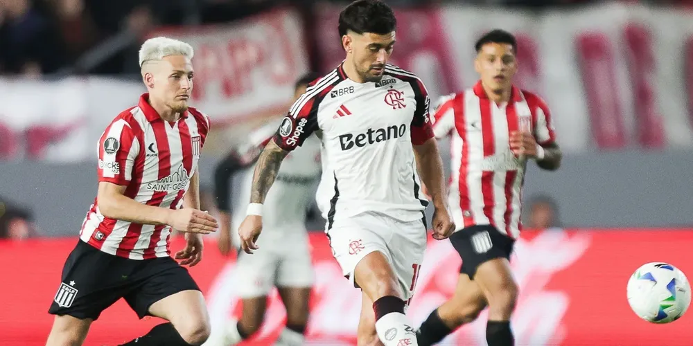 O jogo foi disputado na noite desta quinta-feira (25), na Argentina