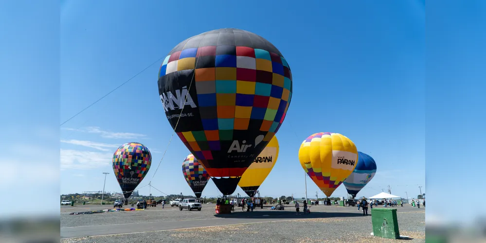 O evento reuniu 50 balões: 45 de voo livre nas competições e mais cinco cativos
