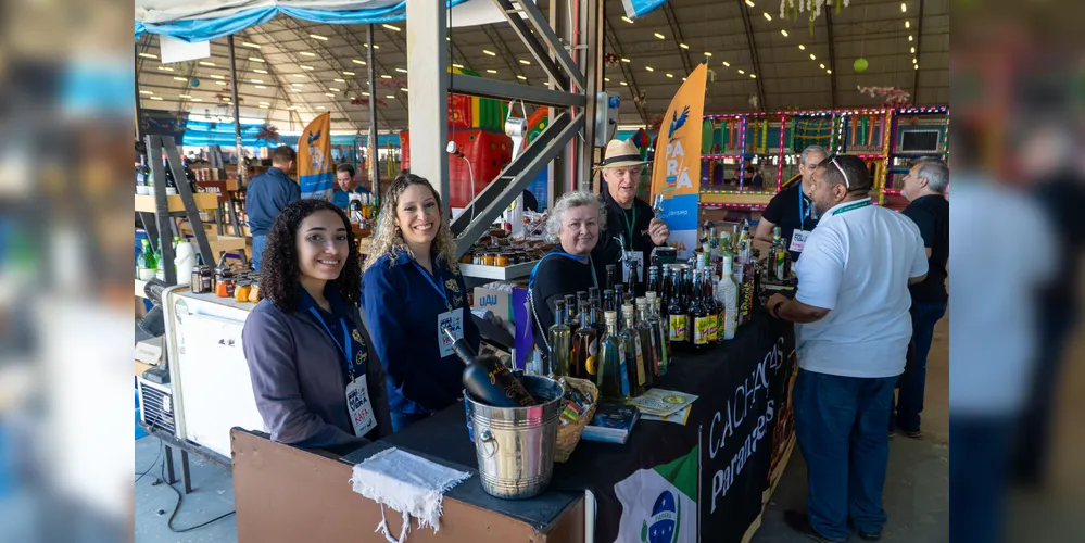 A gastronomia e os produtos típicos do turismo paranaense têm sido os destaques na feira