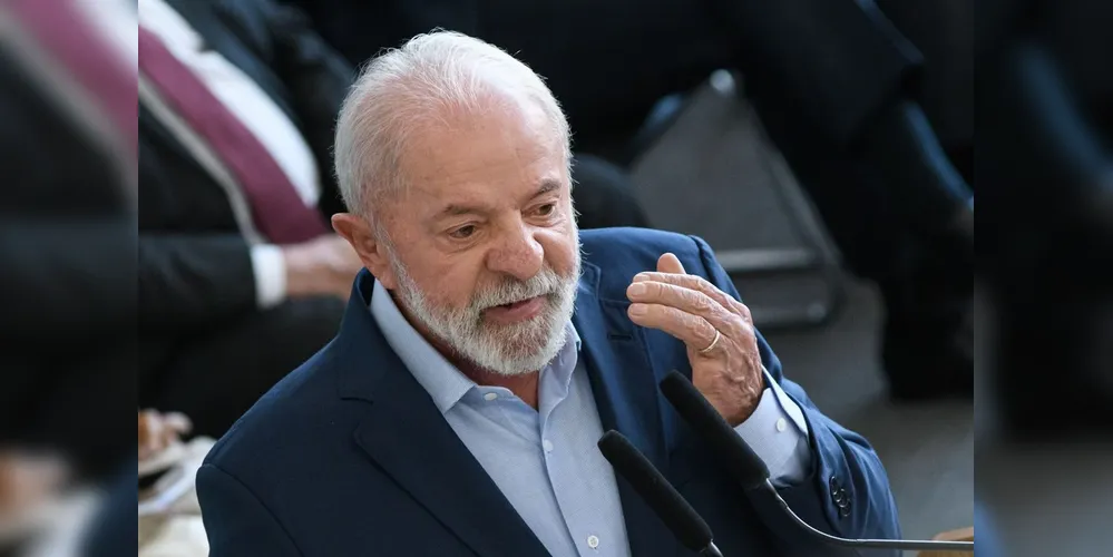 O petista defendeu que o papel do ex-chefe do Executivo, neste momento, é de provar a sua inocência e não de pedir anistia