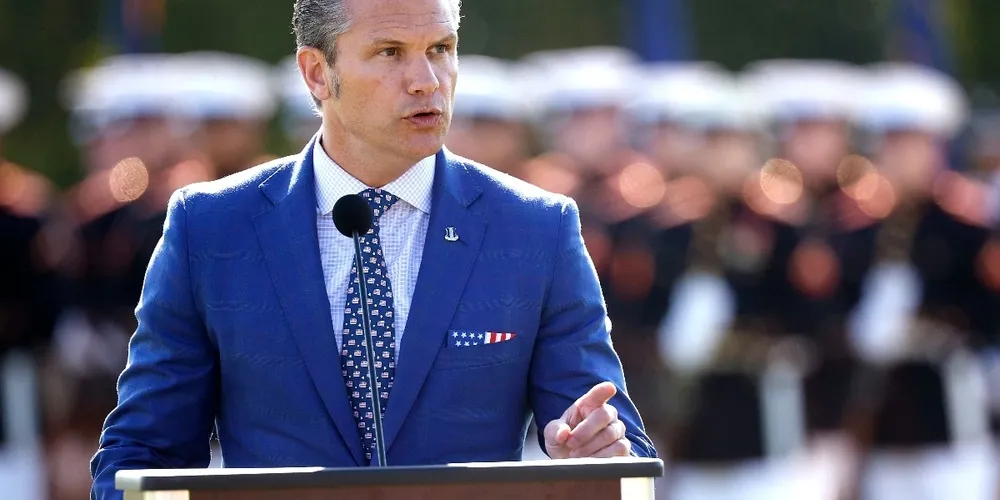 O secretário de Defesa, Pete Hegseth, saiu em defesa das novas regras de credenciamento