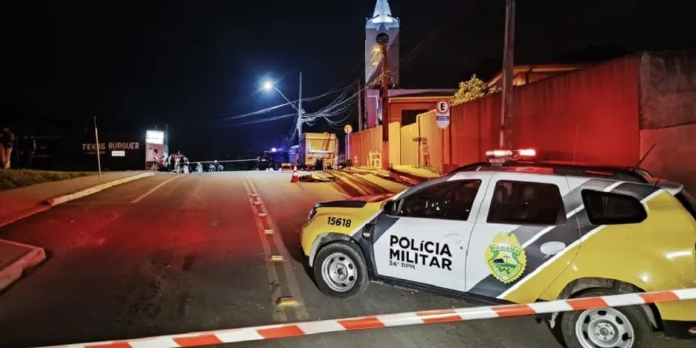 Vítima estava sentada na mesa de um carrinho de lanches