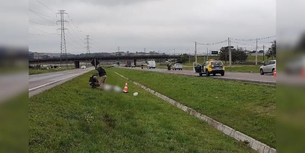 A Polícia Rodoviária Federal (PRF) registrou a ocorrência, e a investigação ficará a cargo da Polícia Civil