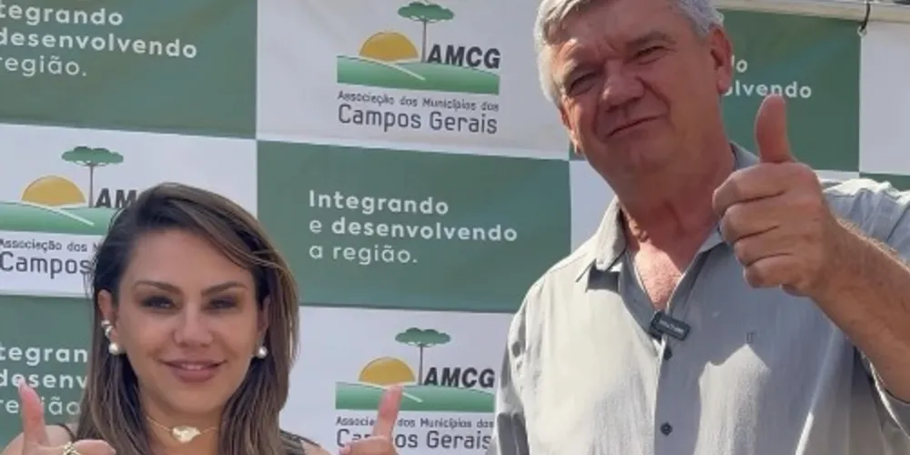 A presidente da AMCG, Dayane Sovinski, ao lado do prefeito de Jaguariaíva, Juca Sloboda