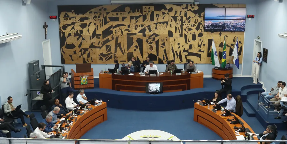 O Projeto cria componentes municipais do Sistema Nacional de Segurança Alimentar e Nutricional (SISAN)