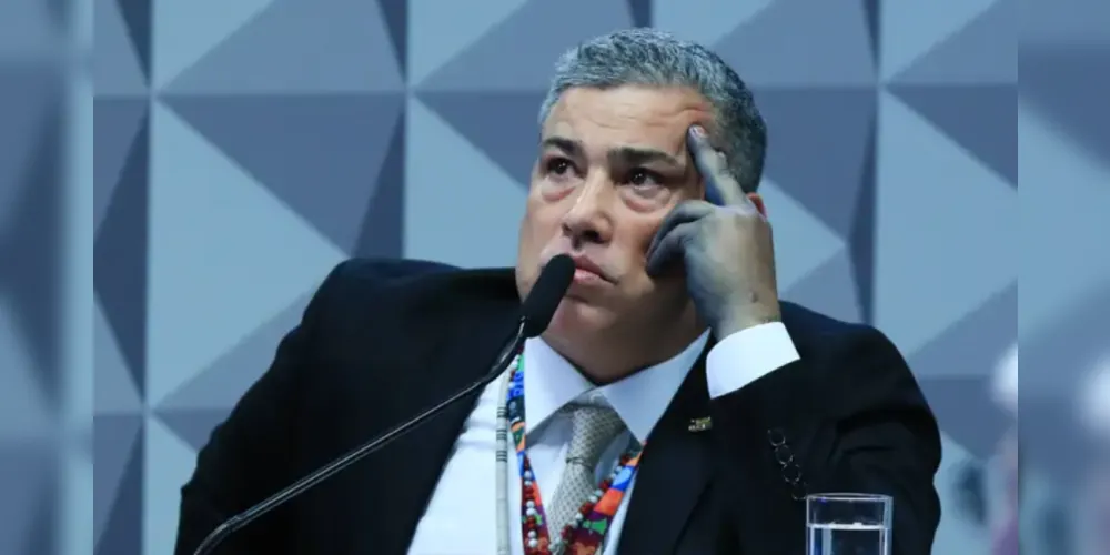 Carlos Roberto Ferreira Lopes durante depoimento na CPMI do INSS