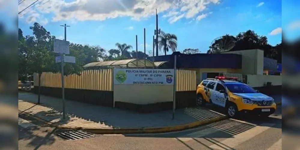A Polícia Militar foi acionada e o homem foi preso