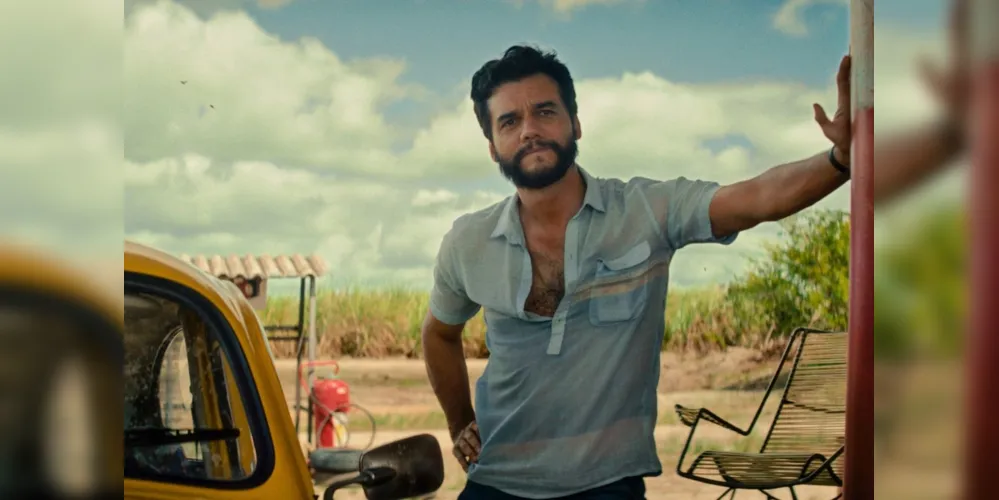 O filme conta a história de Marcelo, que retorna para sua cidade natal tentando fugir do seu passado