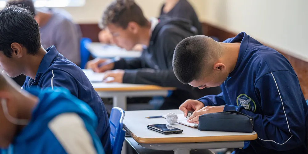 A confirmação da matrícula exige a apresentação de documentos