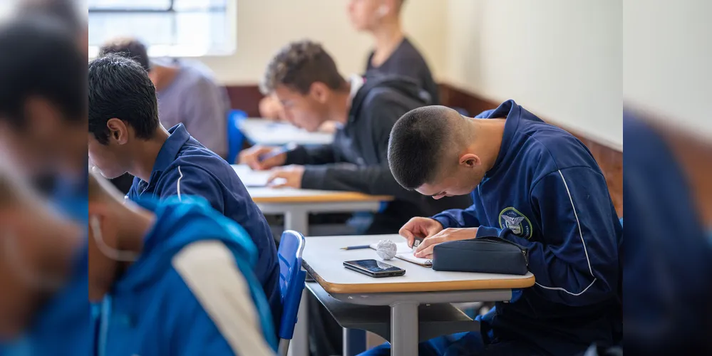 A confirmação da matrícula exige a apresentação de documentos