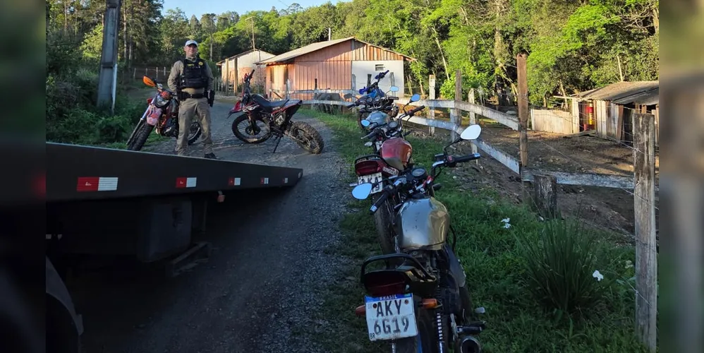 Motos foram encontradas em oficinas na rua Corrupião