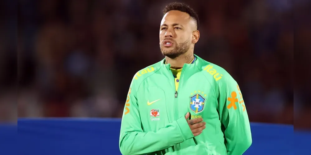 Neymar antes do jogo entre Brasil e Uruguai
