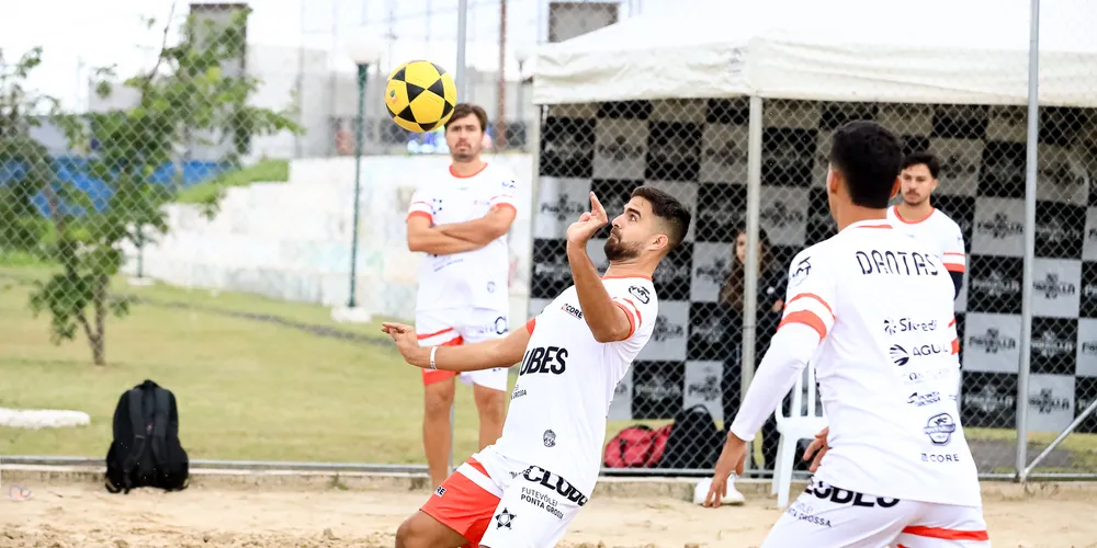 O Interclubes de Futevôlei é a principal competição da modalidade na região