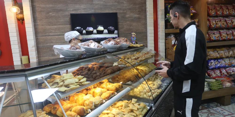 Padeiro é uma das 296 vagas ofertadas nesta quinta-feira